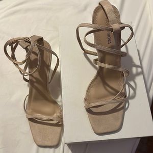 Fashion Nova - Daphne Heeled Sandals - Nude- Completely New- Size 10